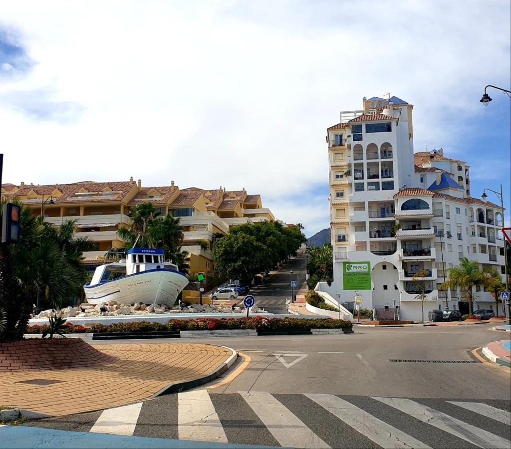 Estepona Puerto Exterior foto